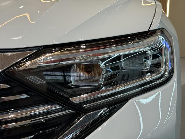 Volkswagen Sagitar 2024 thumb 12