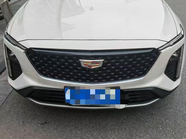Cadillac GT4 2023 thumb 3