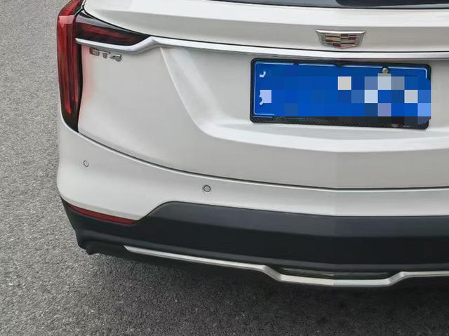 Cadillac GT4 2023 thumb 5