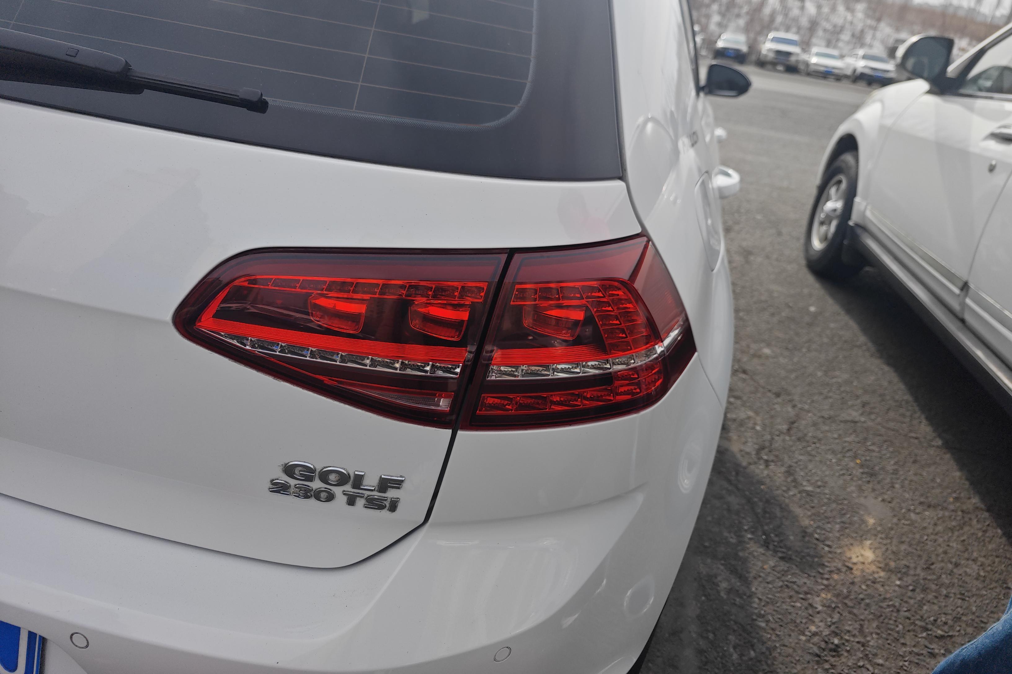 Volkswagen Golf 2017 thumb 6