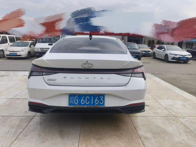 Hyundai Elantra 2022 thumb 2