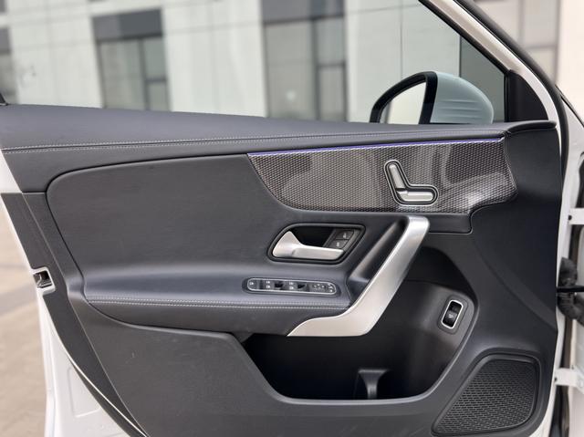 Mercedes-Benz A-Class 2023 thumb 8