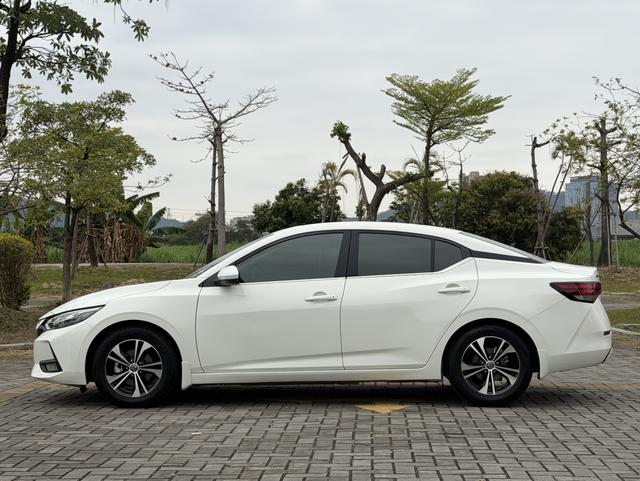 Nissan Sylphy 2022 thumb 5