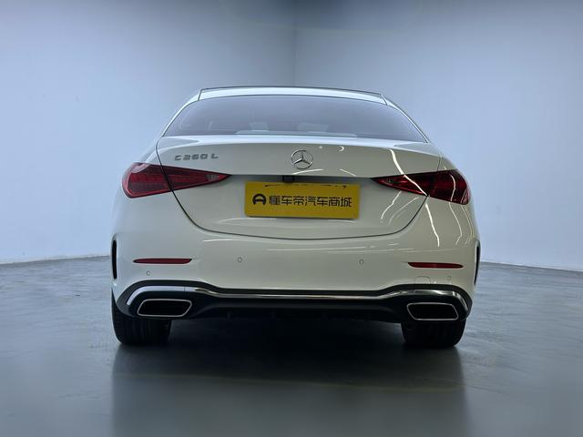 Mercedes-Benz C-Class 2023 thumb 3