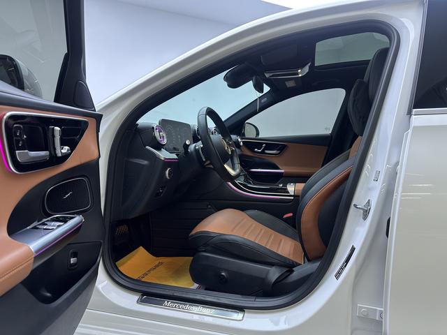 Mercedes-Benz C-Class 2023 thumb 9