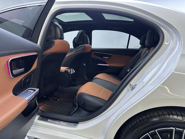 Mercedes-Benz C-Class 2023 thumb 10