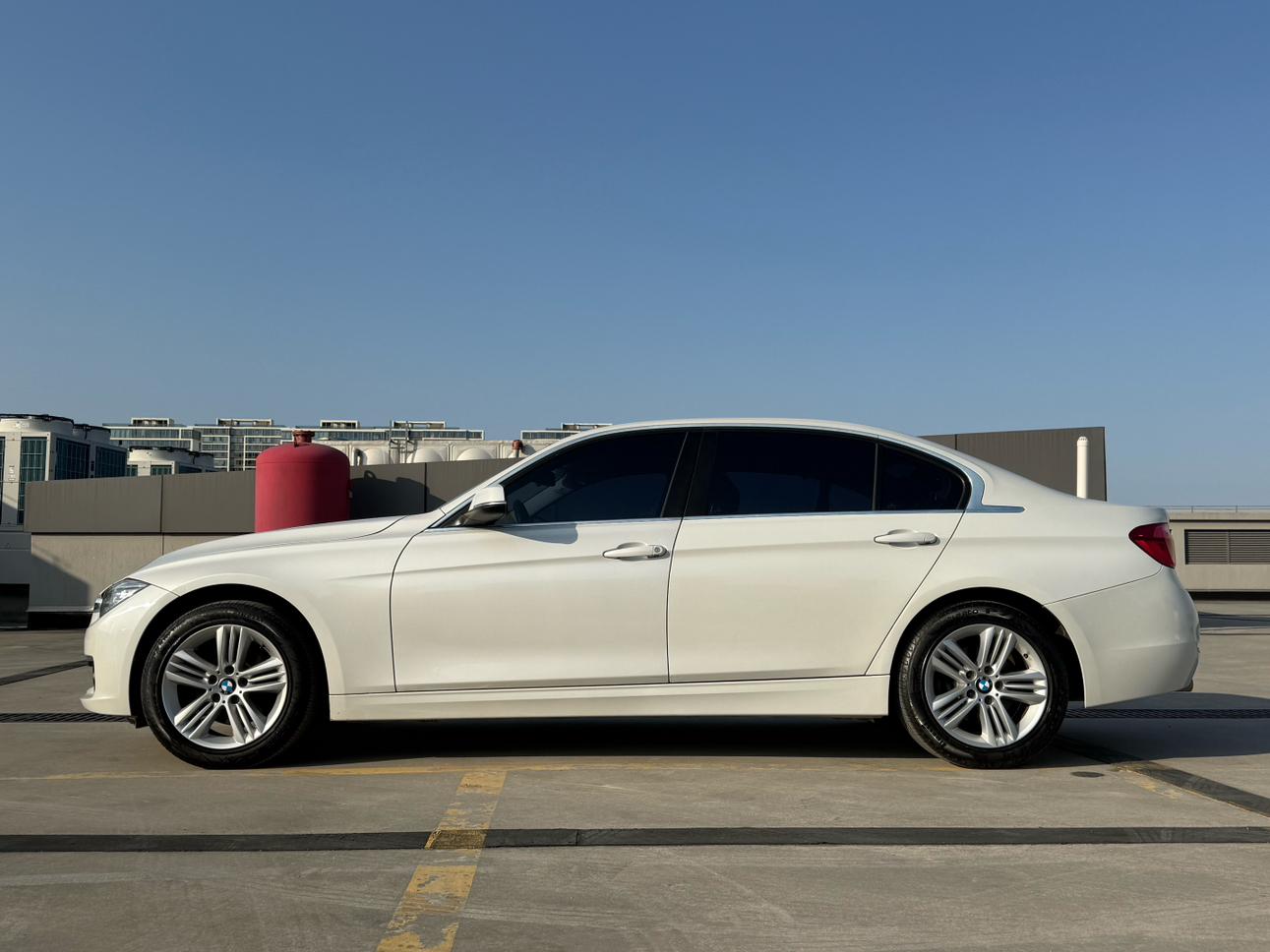 BMW 3 серии 2017 thumb 2