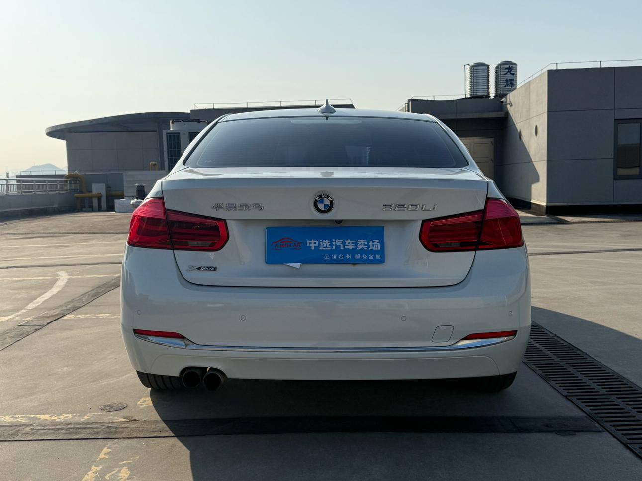 BMW 3 серии 2017 thumb 4
