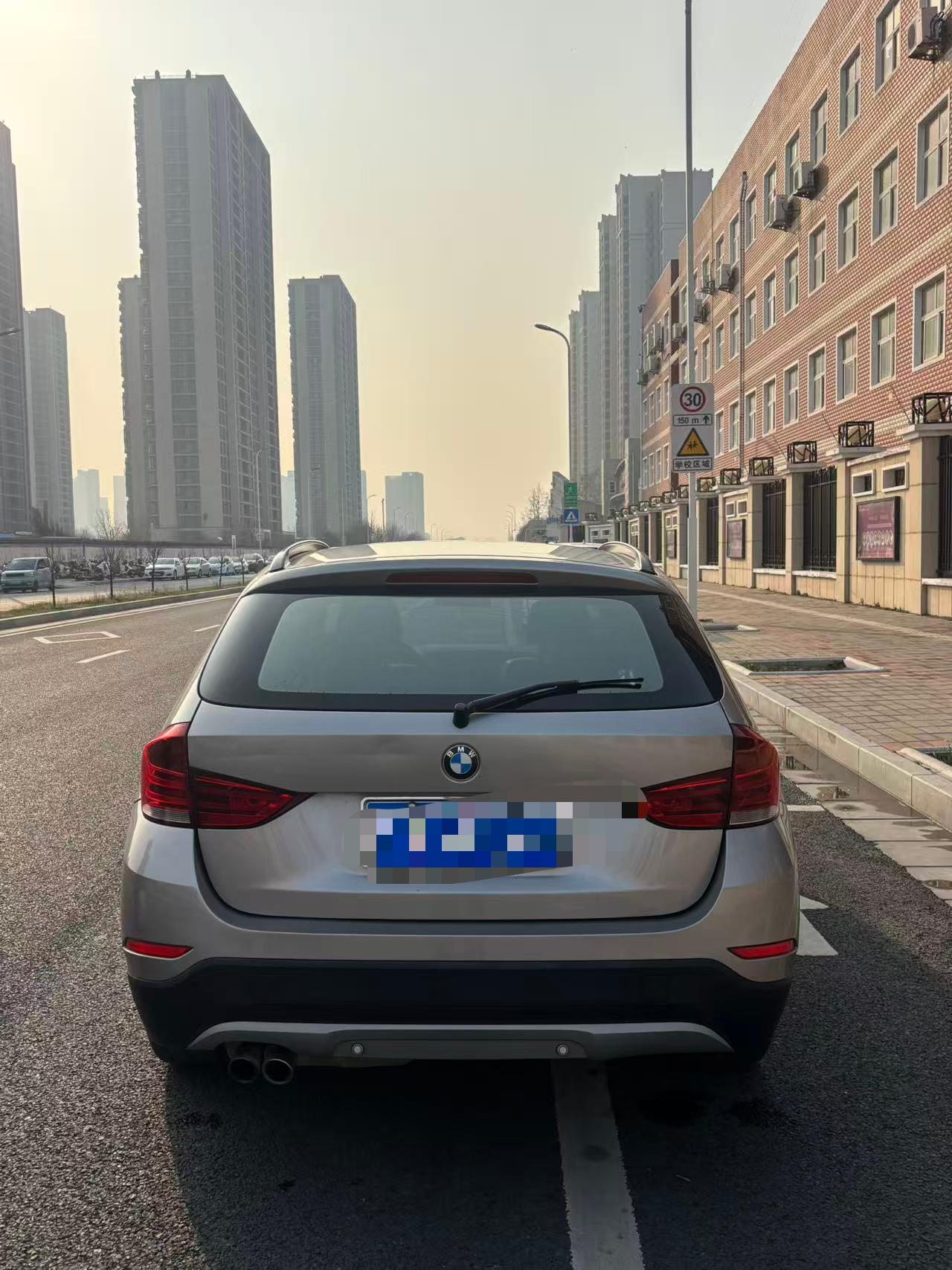 BMW X1 2014 thumb 3
