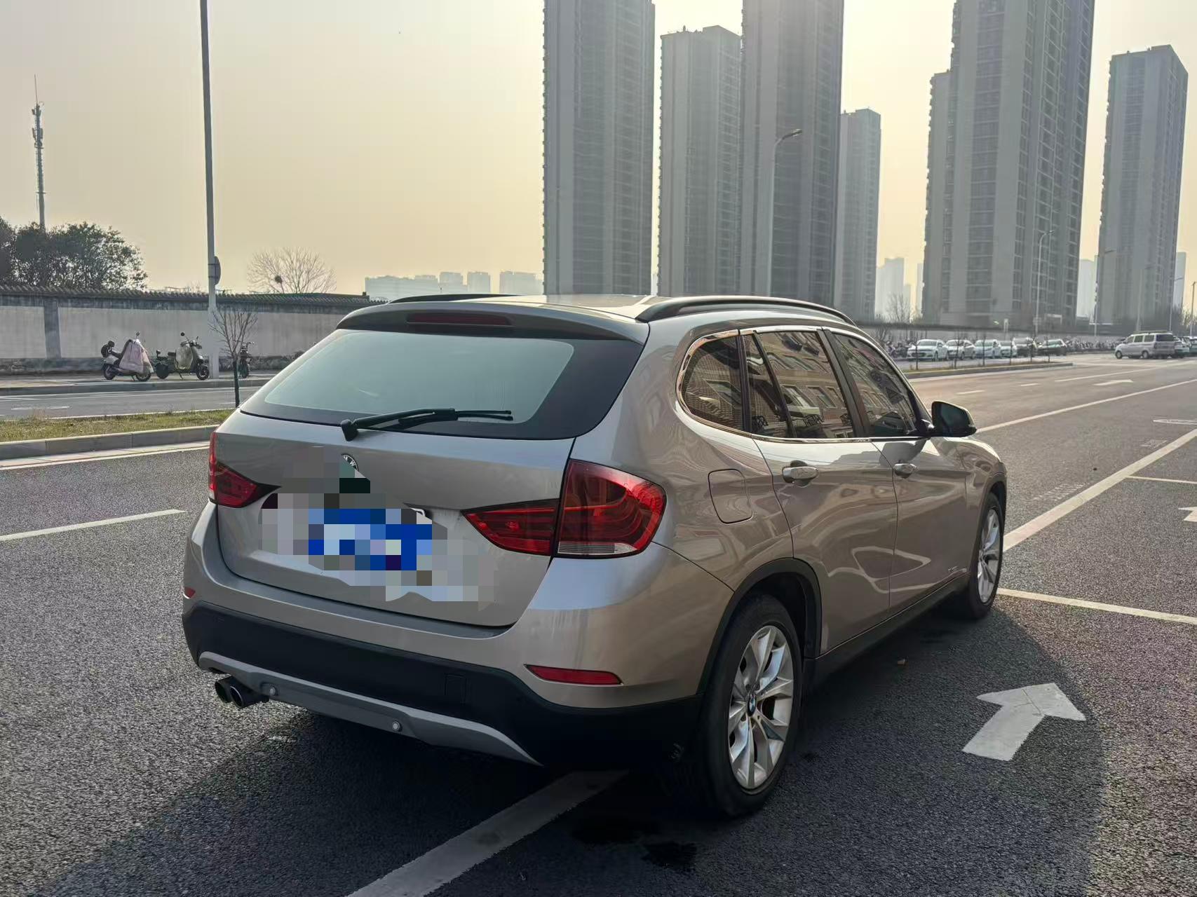 BMW X1 2014 thumb 4