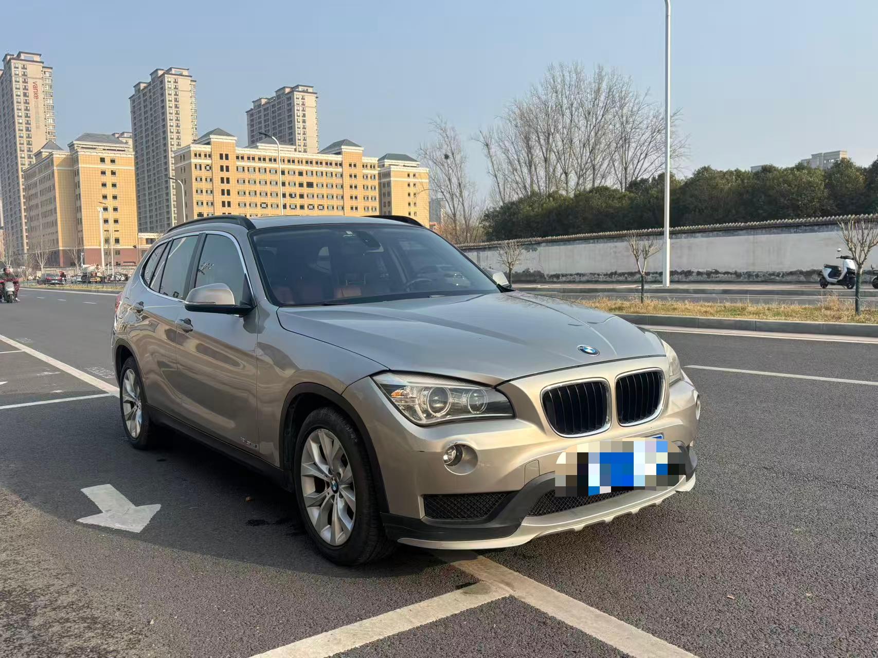 BMW X1 2014 thumb 10