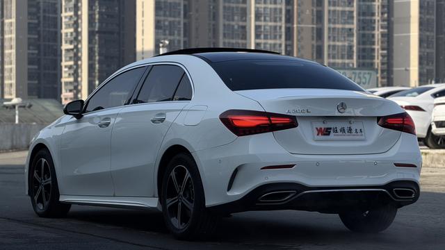 Mercedes-Benz A-Class 2024 thumb 5