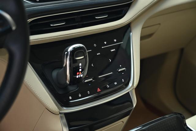 Buick GL8 2023 thumb 11
