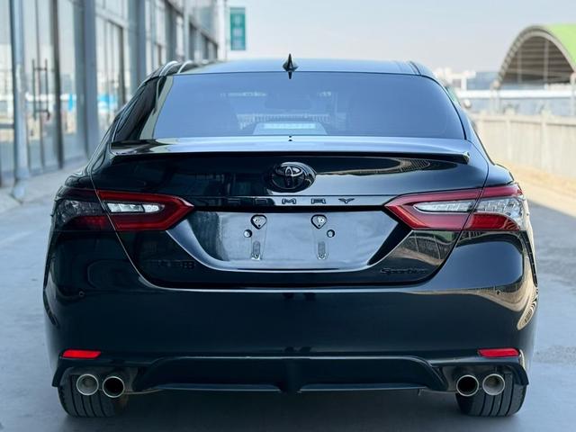 Toyota Camry 2023 thumb 2