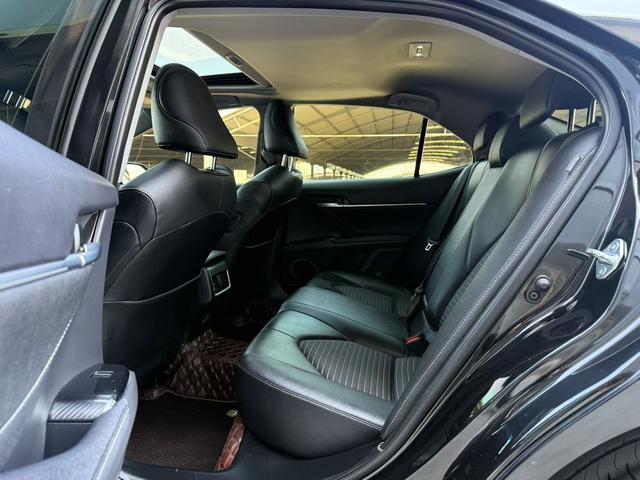 Toyota Camry 2023 thumb 5