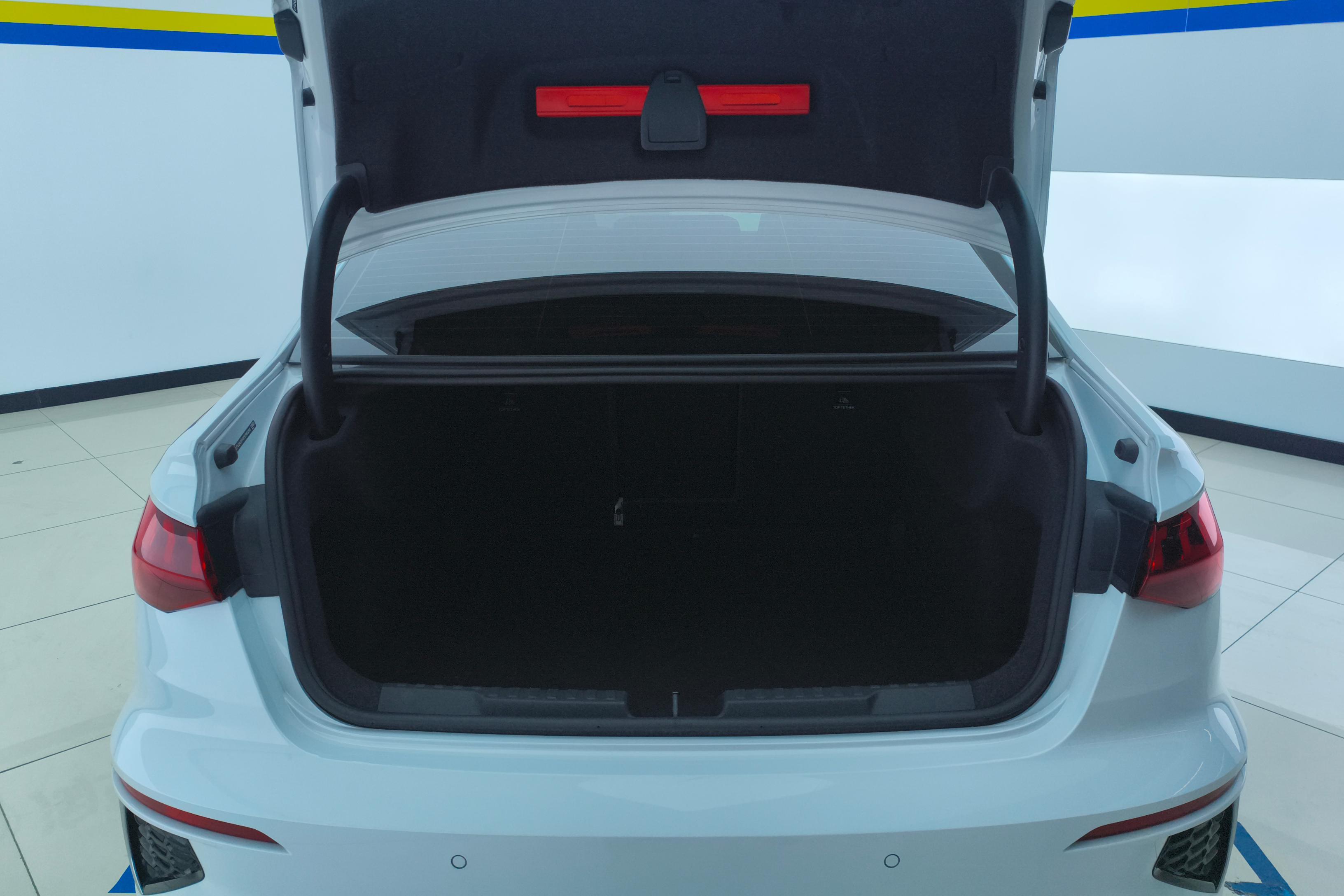 Audi A3 2024 thumb 9