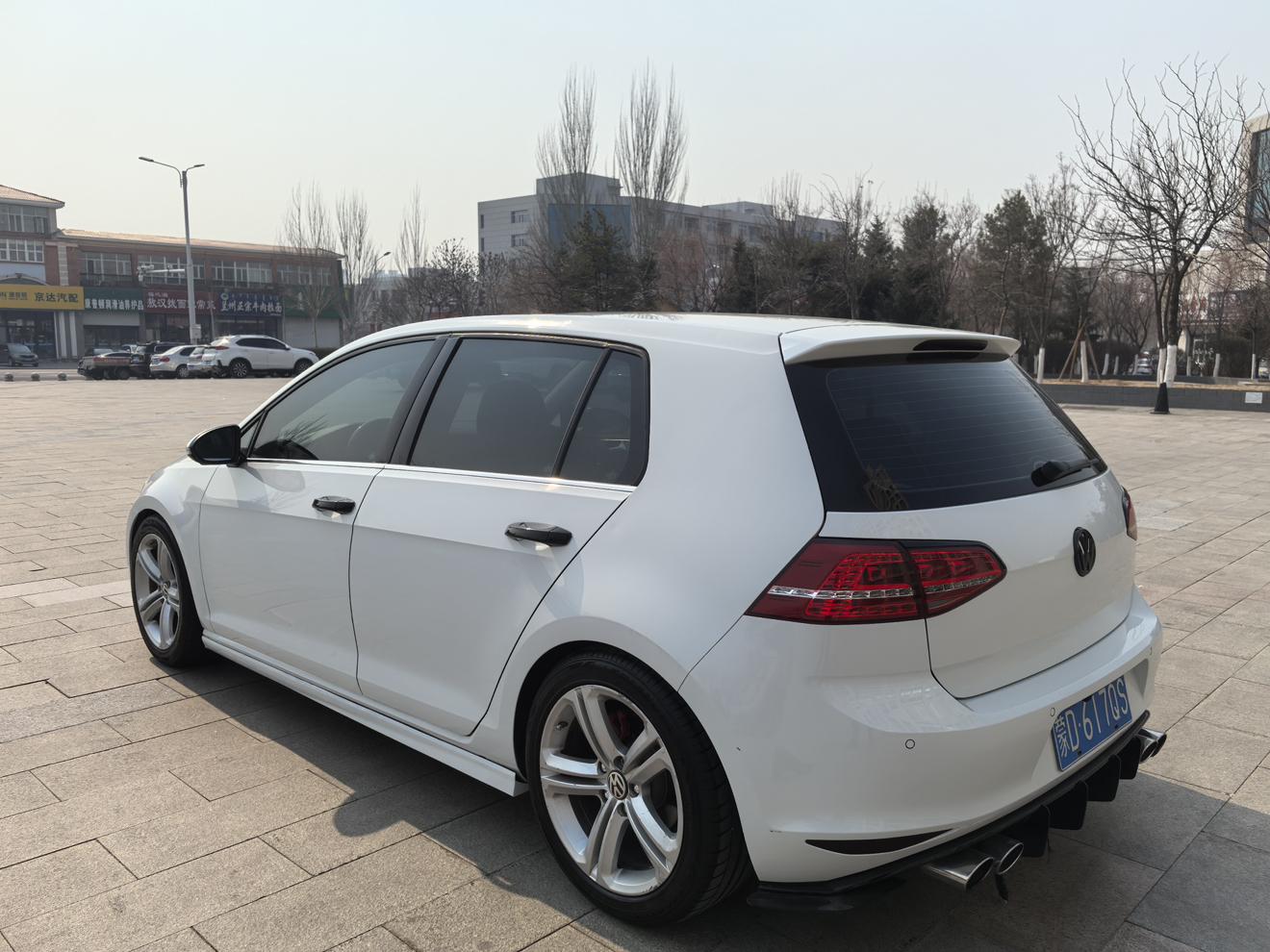 Volkswagen Golf 2016 thumb 2