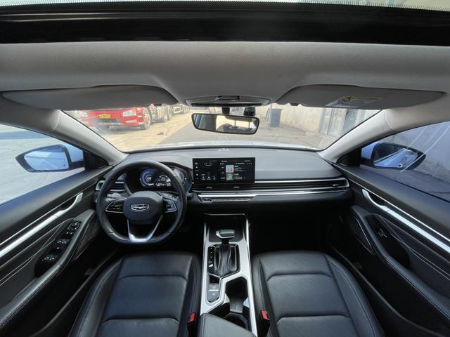 Geely Emgrand 2023 thumb 6