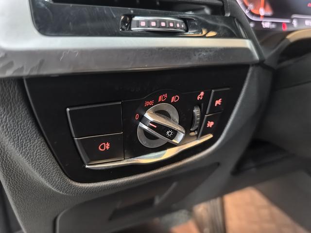 BMW X3 2020 thumb 4