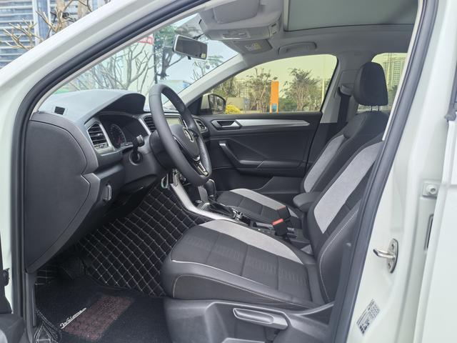 Volkswagen T-Roc 2020 thumb 6