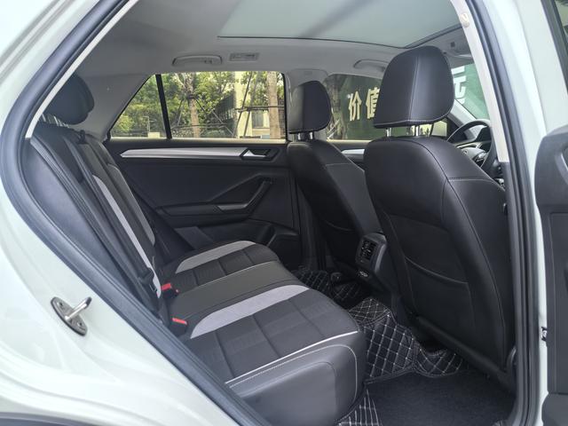 Volkswagen T-Roc 2020 thumb 10