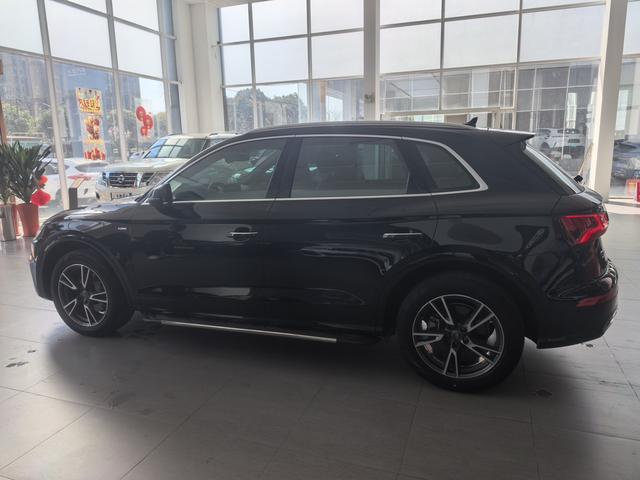 Audi Q5 2020 thumb 3
