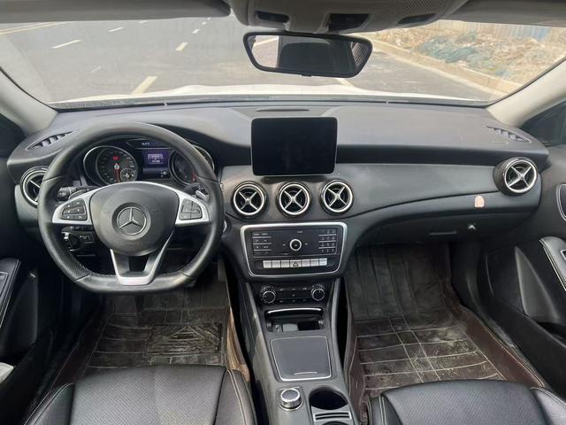 Mercedes-Benz GLA 2019 thumb 4