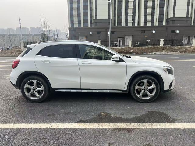 Mercedes-Benz GLA 2019 thumb 5