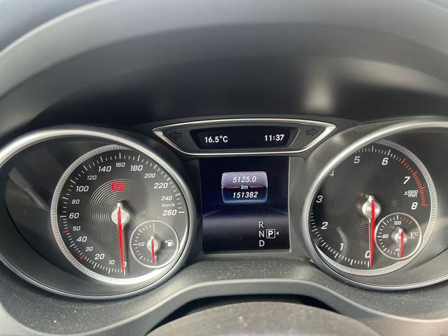 Mercedes-Benz GLA 2019 thumb 12