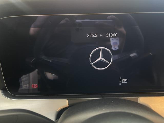 Mercedes-Benz E-Class 2023 thumb 9