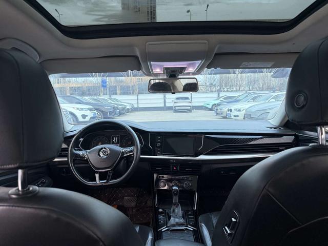 Volkswagen Passat 2019 thumb 4