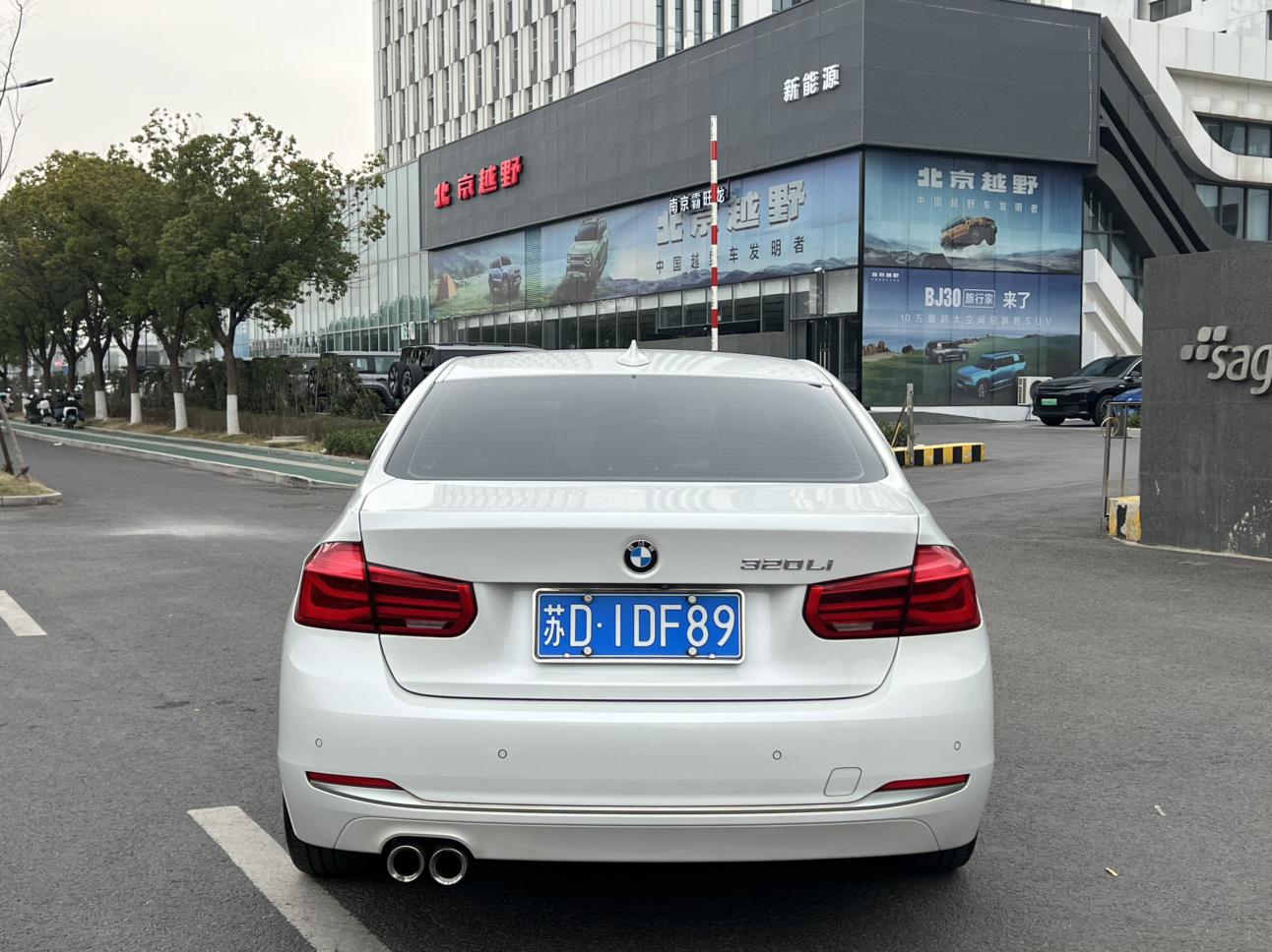 BMW 3 серии 2018 thumb 3