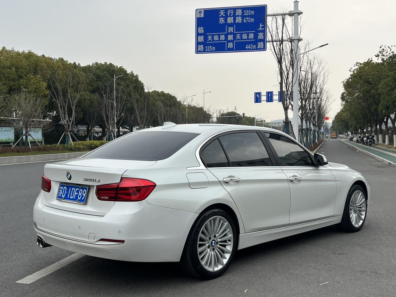BMW 3 серии 2018 thumb 4