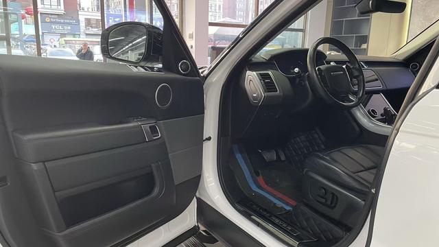 Land Rover Range Rover Sport 2019 thumb 5