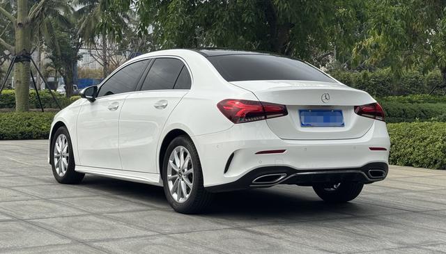 Mercedes-Benz A-Class 2020 thumb 3
