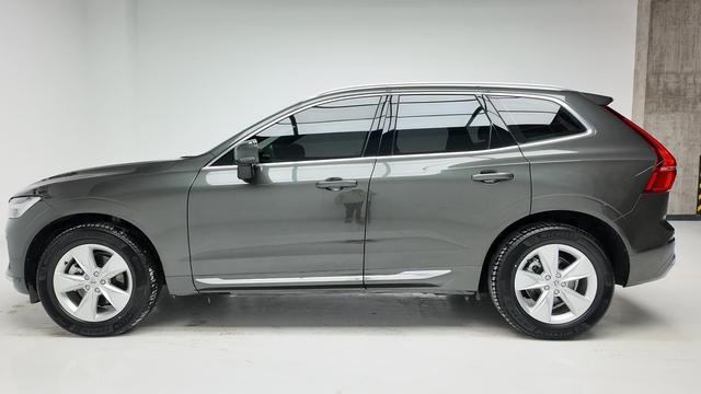 Volvo XC60 2022 thumb 4