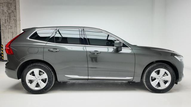Volvo XC60 2022 thumb 6