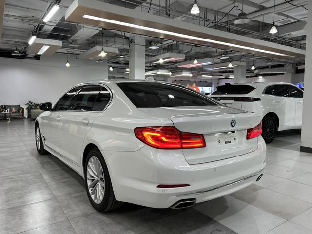 BMW 5 серии 2020 thumb 2