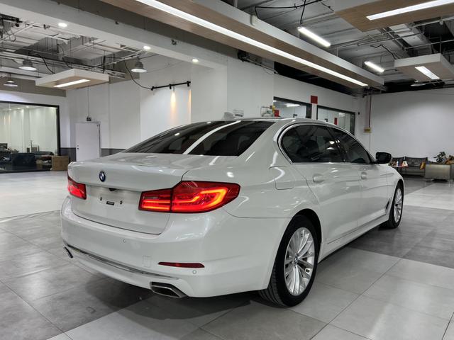 BMW 5 серии 2020 thumb 4