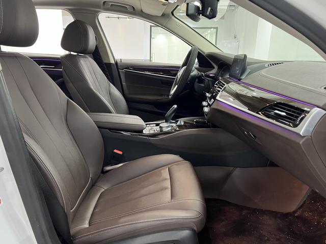 BMW 5 серии 2020 thumb 9