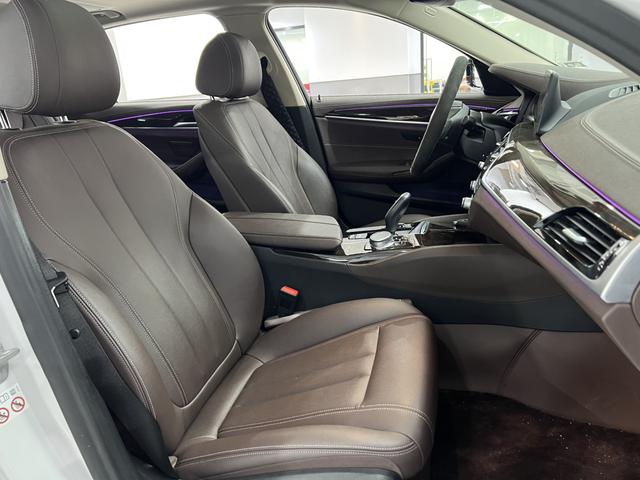BMW 5 серии 2020 thumb 11