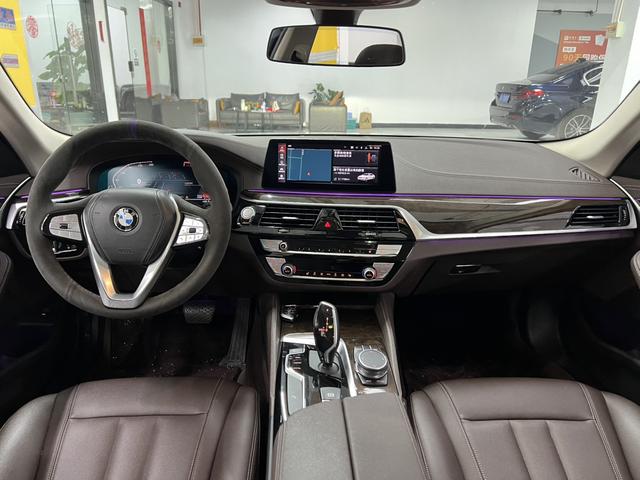 BMW 5 серии 2020 thumb 12