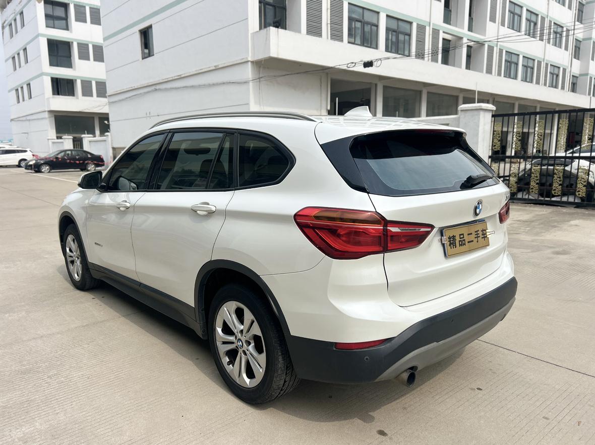 BMW X1 2016 thumb 11