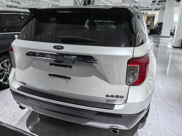 Ford Explorer 2020 thumb 3