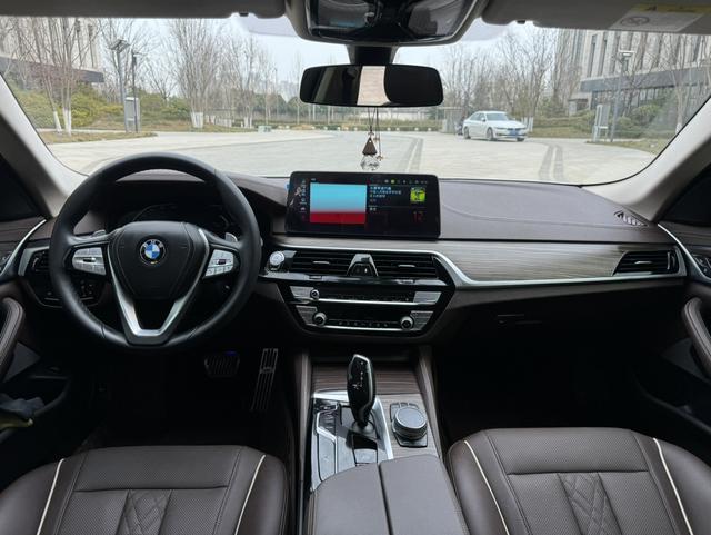 BMW 5 серии 2021 thumb 6