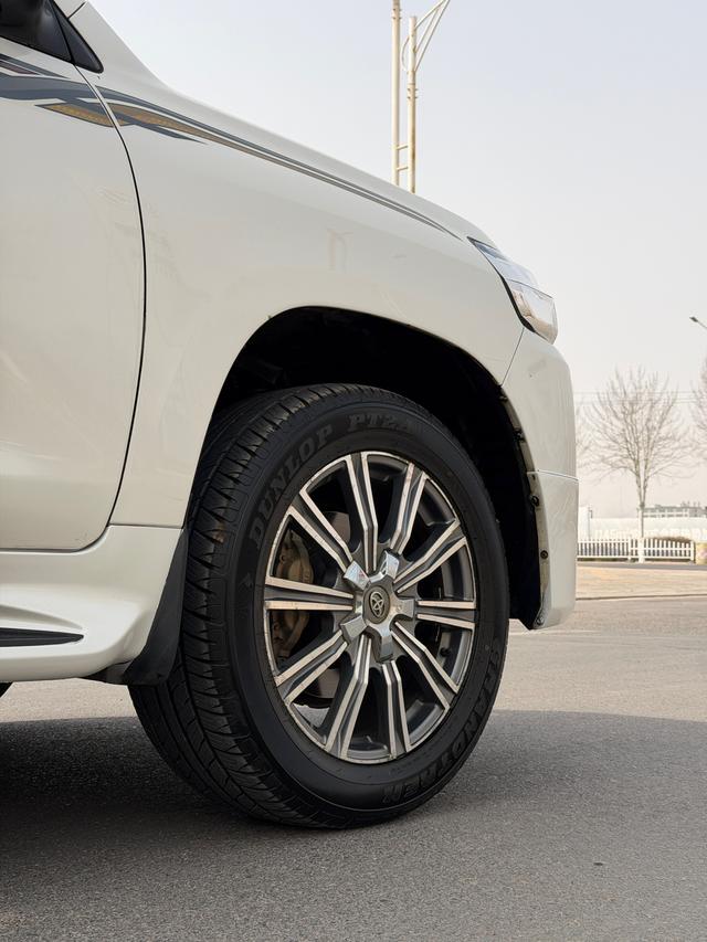 Toyota Land Cruiser 2019 thumb 5