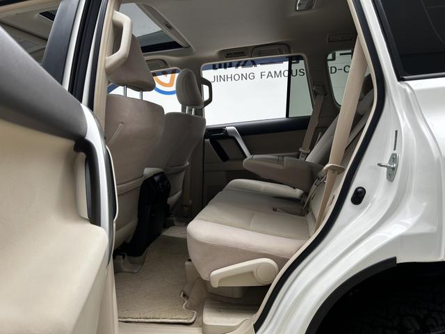 Toyota Land Cruiser Prado 2023 thumb 10