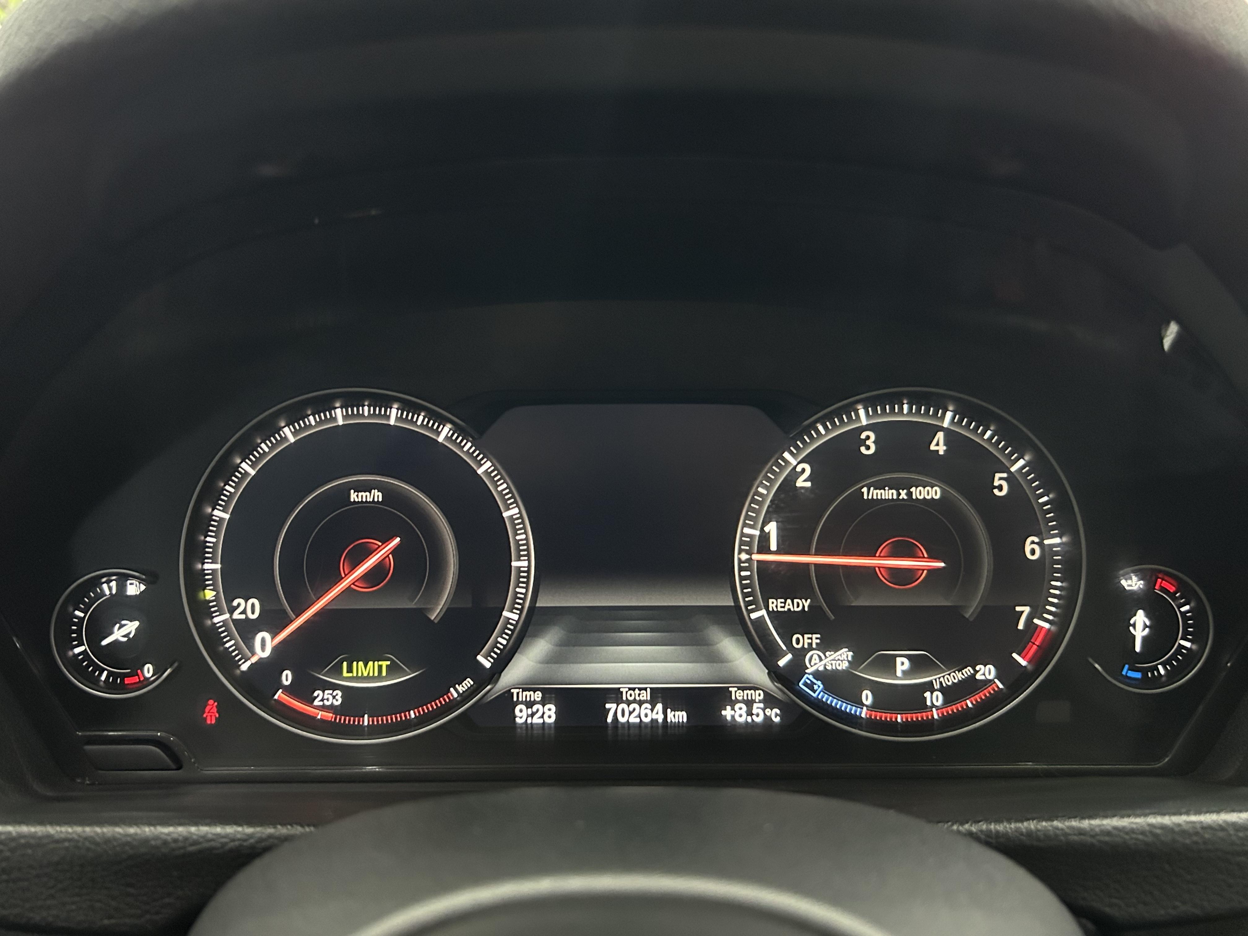 BMW 3 серии 2018 thumb 7