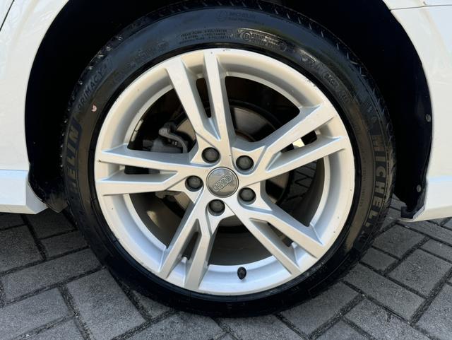 Audi A3 2019 thumb 12
