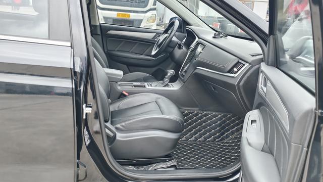 Roewe RX5 2020 thumb 3